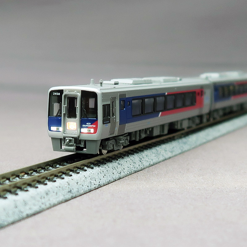 (10-1628) JR N2000 Series (Limited Express Uzushio No. 4)